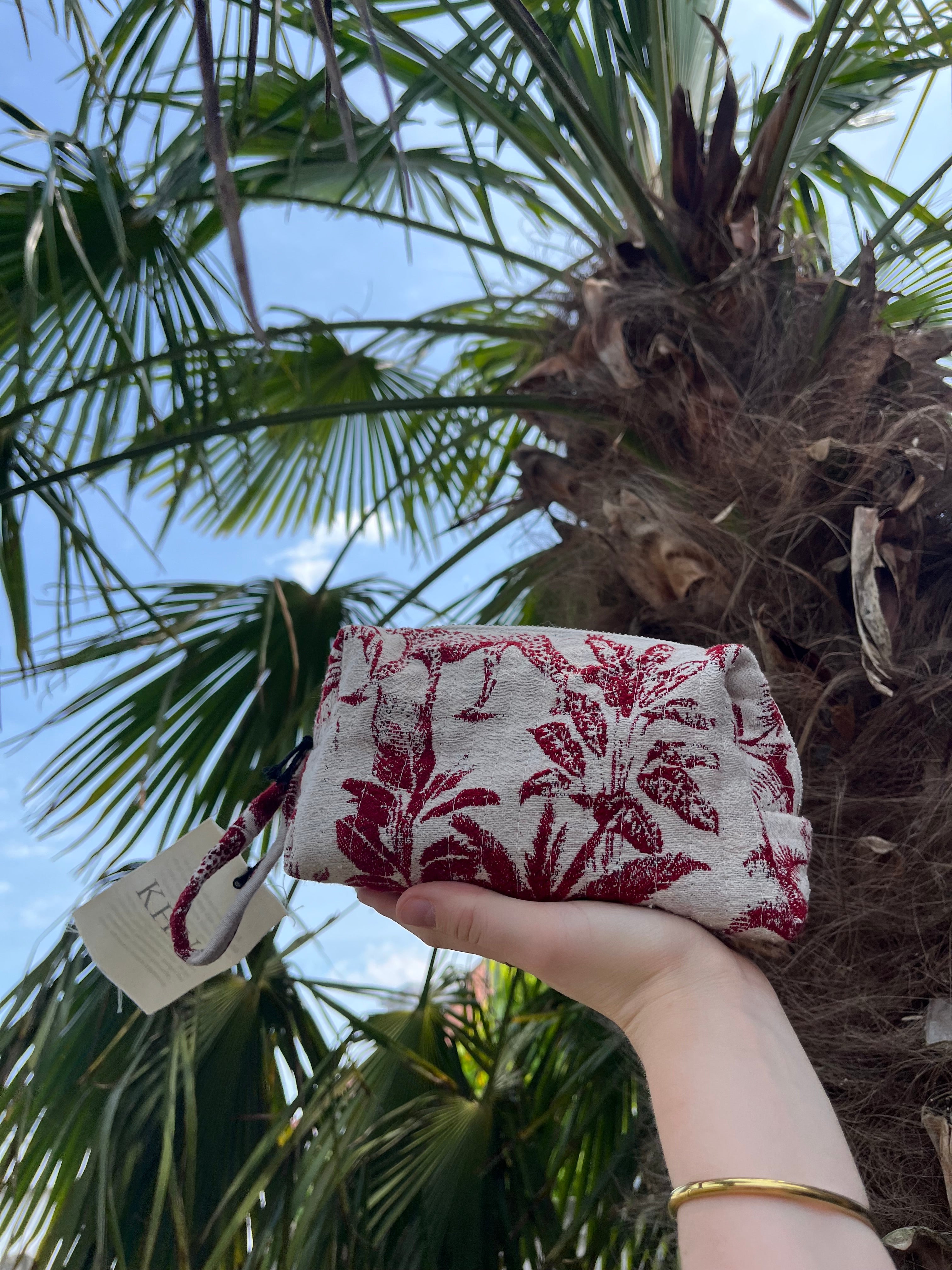 Toilettas - Red Paradise Pouch