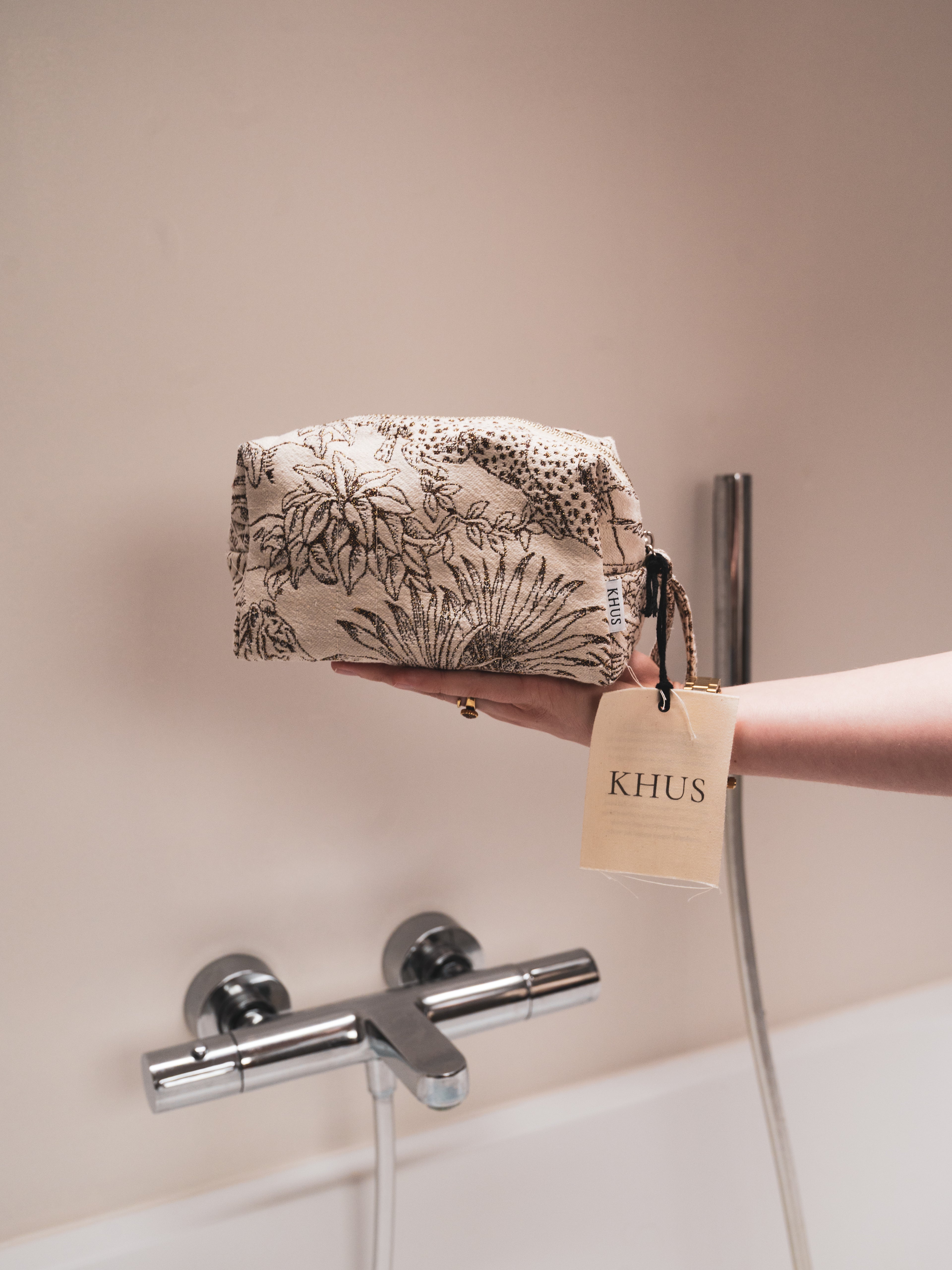 Toilettas - Tropics In Gold Pouch
