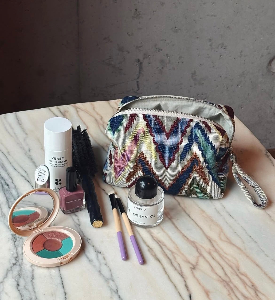 Stijlvolle toilettassen van Khus Collection shop je bij L’Arredo. Ontdek duurzame, praktische designs en geniet van gratis verzending in België.